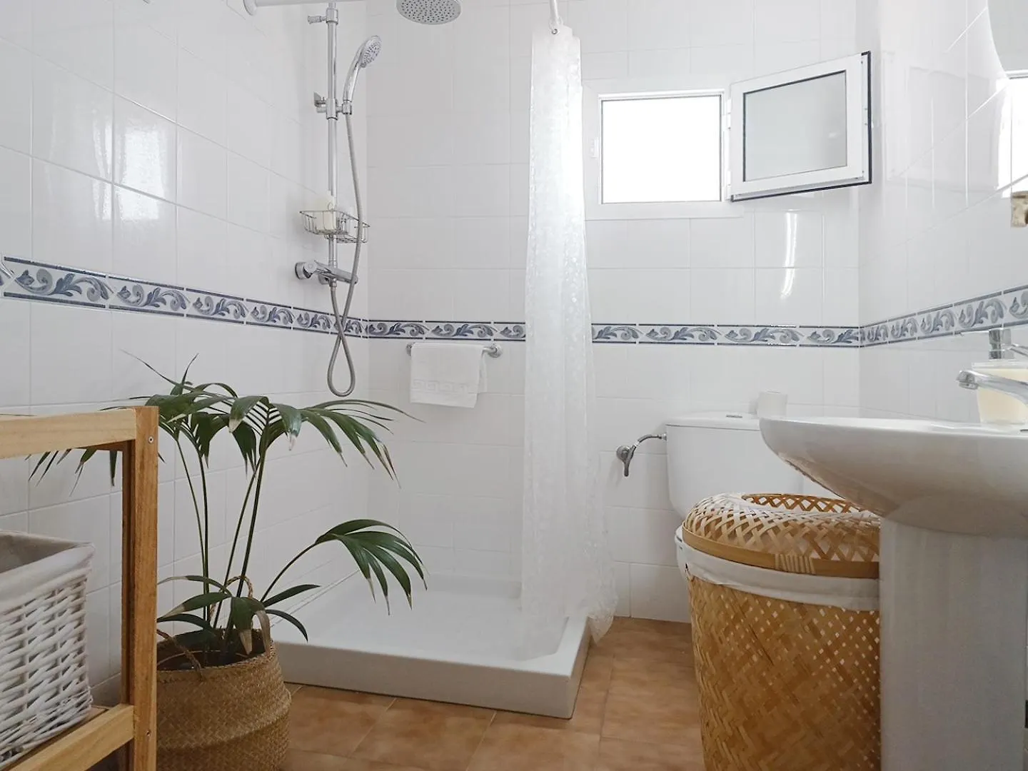 Las Pizarrillas: tu hogar en este blanco pueblo Frigiliana 0*,